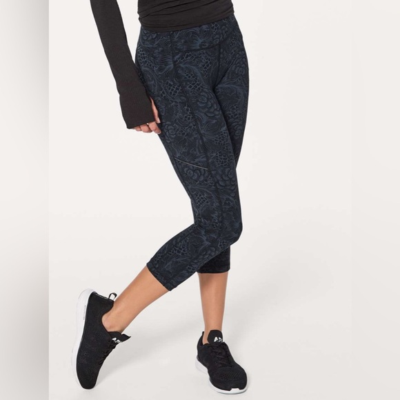 lululemon athletica Pants - Lululemon Speed Up Crop-Nouveau Mach Blue Black